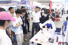 <b>做为华中地域最具权势巨子的工业从动</b>